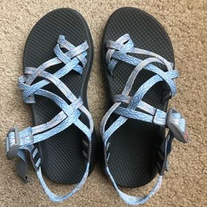 Sphere blue Chaco.